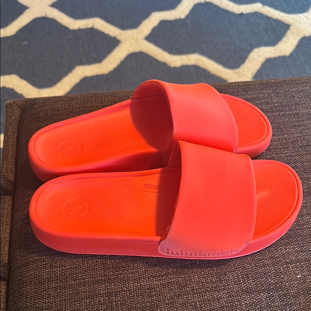 Lululemon Athletica Restfeel Slide